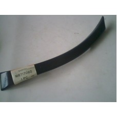 MB717092 MİTSUBİSH GARNISH BAKALİT KAPAK